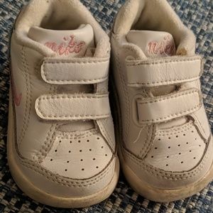 Gentle used Nike Play shoes